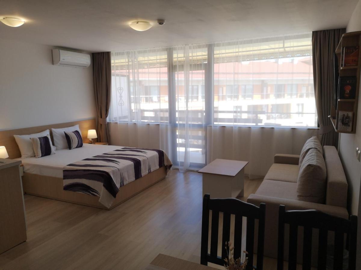 South Beach Apartment Nesebar Ngoại thất bức ảnh